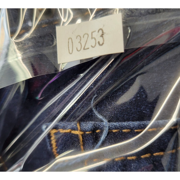 Time and Tru Thrashed Jean Shorts Supper Skinny Womens 14 Blue Denim Dark Wash - Picture 10 of 10